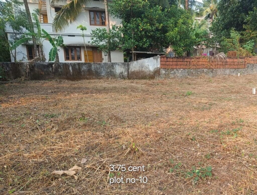 ₹ 13.12LPlot Number 10
📍Near Poly Technic College ,  Palakkad
3.75Cent plot
₹ 3.50L/Cent2936SqFt Buildable Area