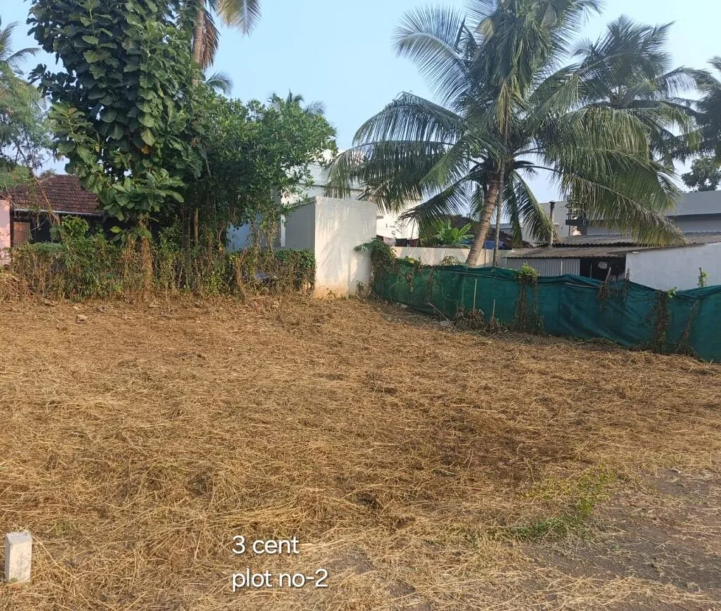 ₹ 10.50LPlot Number 2
📍Near Poly Technic College , Palakkad
3Cent plot
₹ 3.50L/Cent2349SqFt Buildable Area