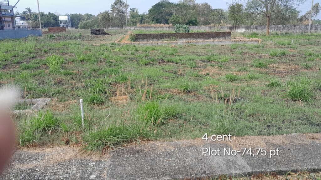 ₹ 9.21LPlot Number 74,75 pt
📍Near CFD School,Pudur , Palakkad
4Cent plot
₹ 2.30L/Cent3132SqFt Buildable Area