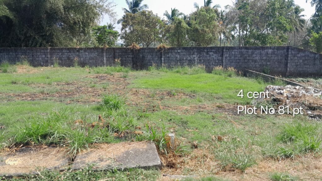 ₹ 9.21LPlot Number 81 pt
📍Near CFD School,Pudur , Palakkad
4Cent plot
₹ 2.30L/Cent3132SqFt Buildable Area