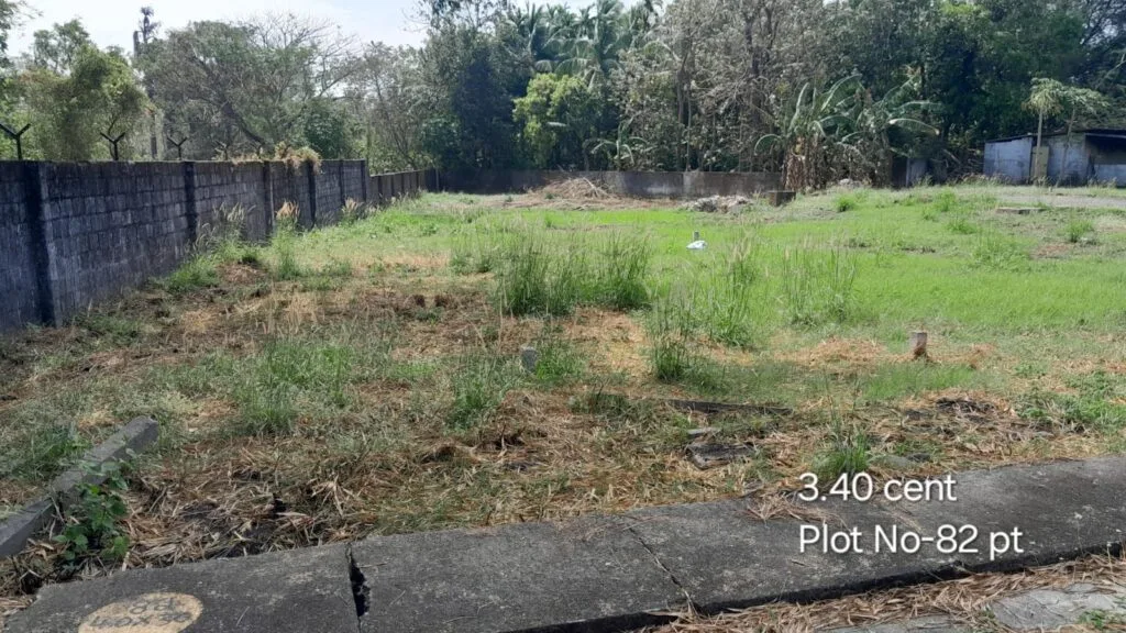 ₹ 7.8LPlot Number 82 pt
📍Near CFD School,Pudur , Palakkad
3.4Cent plot
₹ 2.30L/Cent2662SqFt Buildable Area