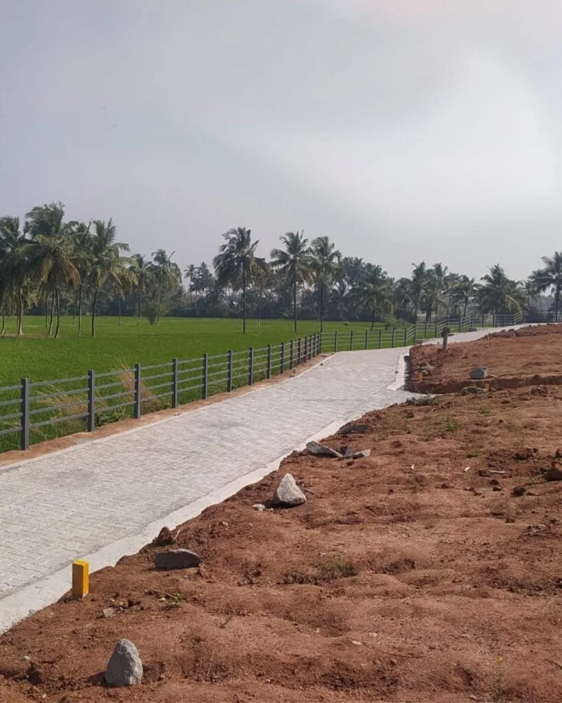 ₹ 15.03LPlot Number 10
📍Near Lulu Mall ,Palakkad
3Cent plot
₹ 5.05L/Cent2349 SqFt Buildable Area