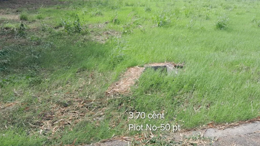 ₹ 8.52LPlot Number 50 pt
📍Near CFD School,Pudur , Palakkad
3.7Cent plot
₹ 2.30L/Cent2897SqFt Buildable Area